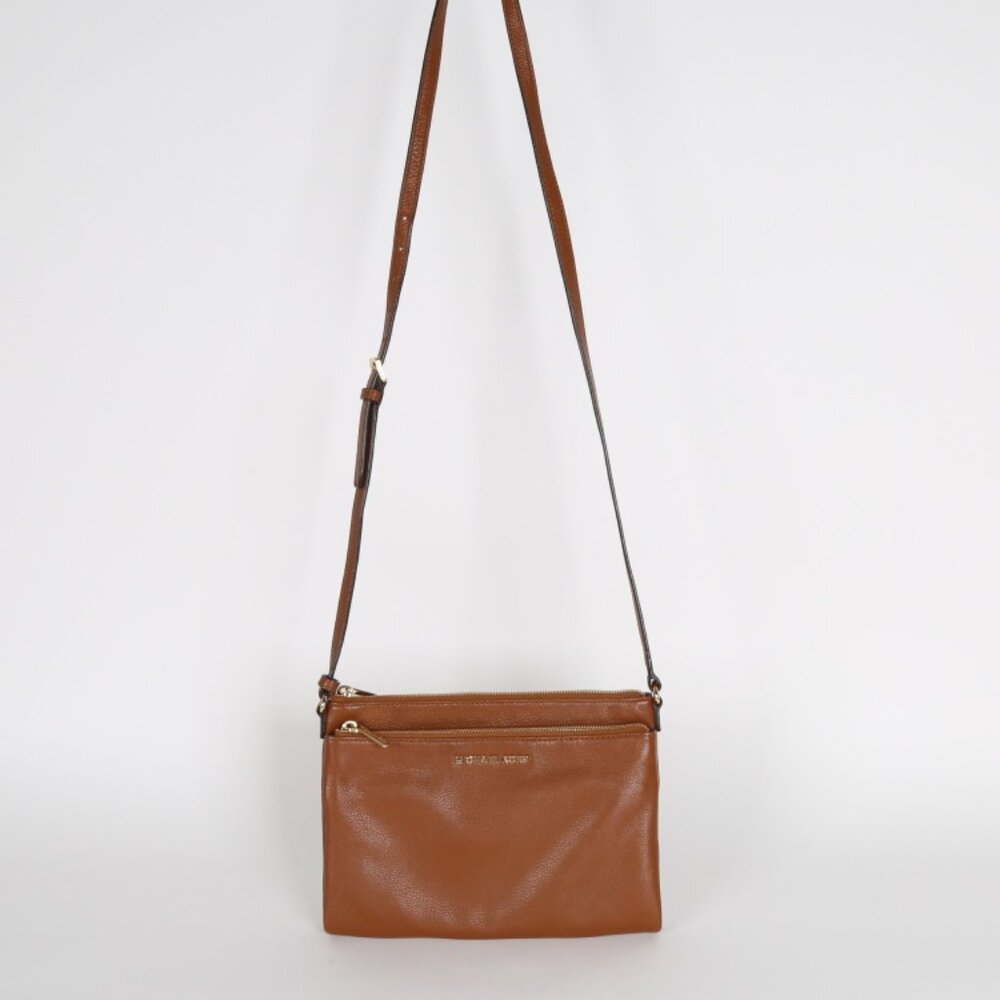 Michael Kors Pebble Leather‎ Multi-functional Crossbody Bag 10"Lx8"Hx1 1/4"D